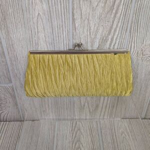 Womens Clutch Evening Purse Gold Pleated Style Toggle Closure Black Interior